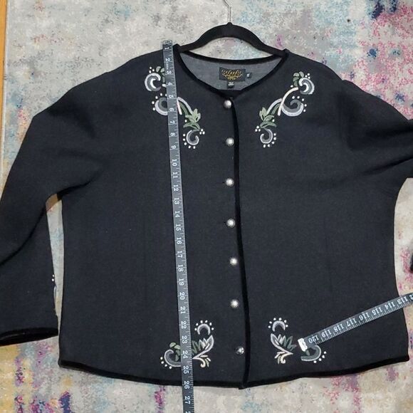 Icelandic Design 100% Wool Embroidered Sweater with Velvet Border Size XXL - Picture 10 of 12